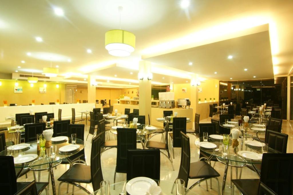 Dragon Beach Resort Jomtien Pattaya Exterior photo