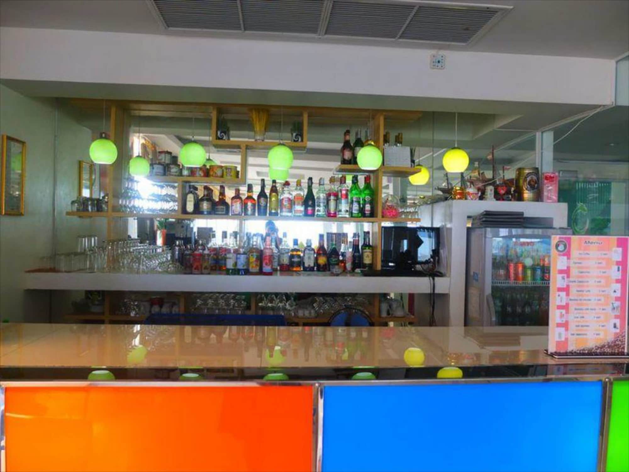 Dragon Beach Resort Jomtien Pattaya Exterior photo